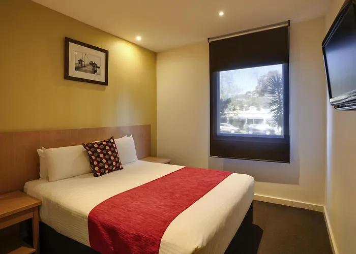 Mercure North